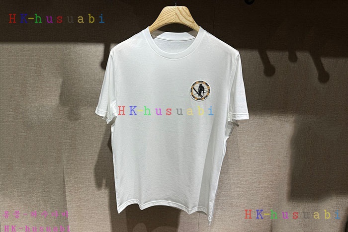 NEW 디올 반팔티 신상 DR 558039