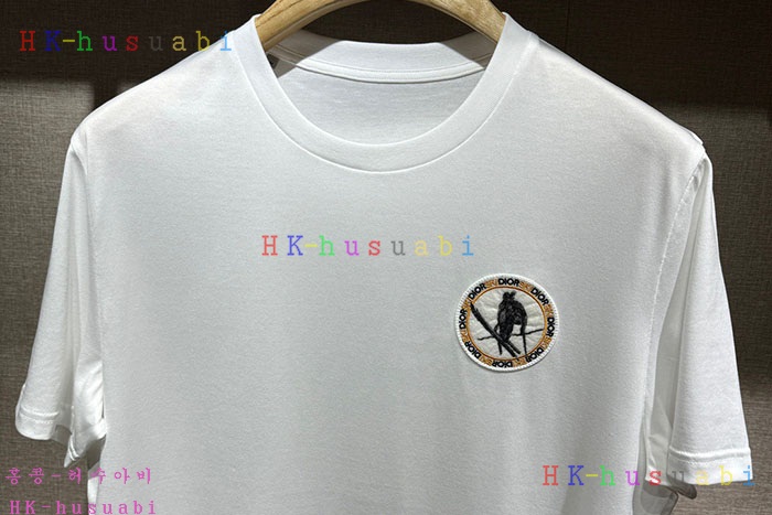 NEW 디올 반팔티 신상 DR 558039