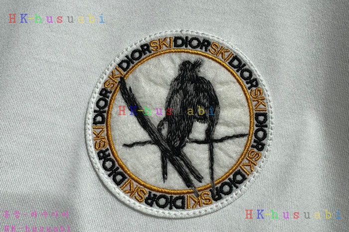 NEW 디올 반팔티 신상 DR 558039