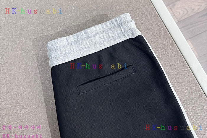NEW 셀린느 반바지 신상 C 558800