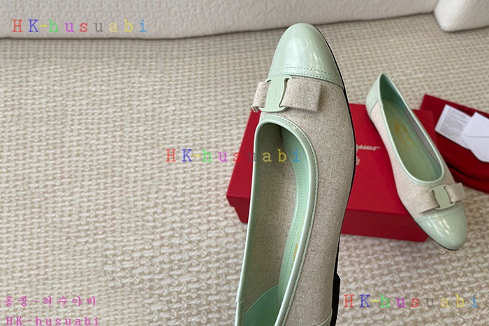 NEW 페라가모 신발 신상 F 568005