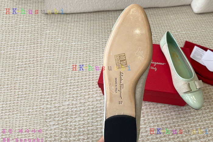 NEW 페라가모 신발 신상 F 568005