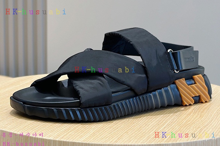 NEW 에르메스 샌들 신상 H 8857024