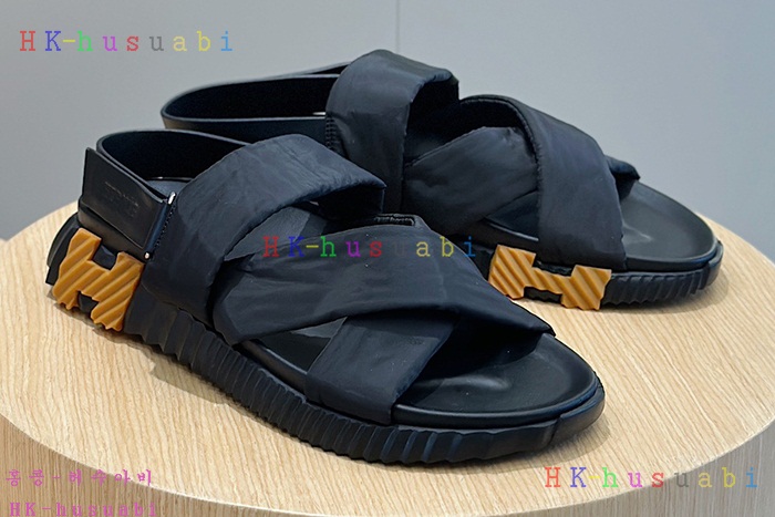 NEW 에르메스 샌들 신상 H 8857024