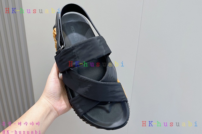 NEW 에르메스 샌들 신상 H 8857024