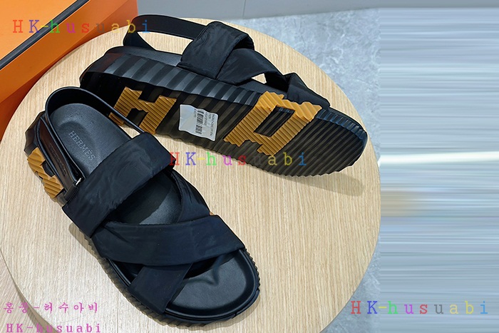 NEW 에르메스 샌들 신상 H 8857024