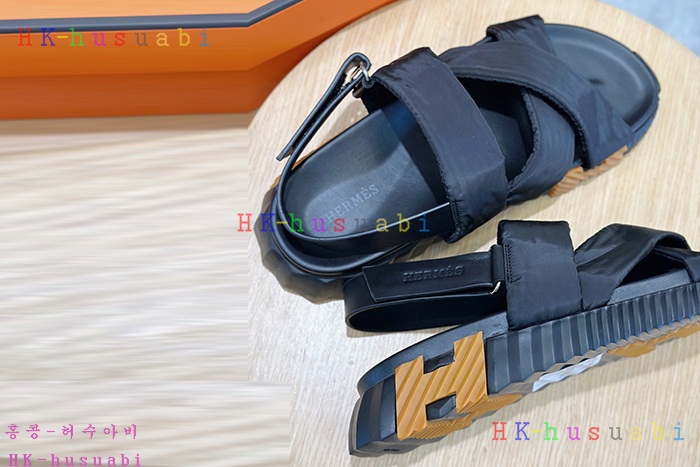 NEW 에르메스 샌들 신상 H 8857024