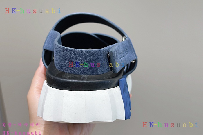 NEW 에르메스 샌들 신상 H 8857021