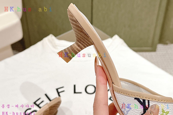 NEW 루이비통 샌들 신상 LV 856610