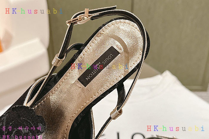 NEW 루이비통 샌들 신상 LV 856606