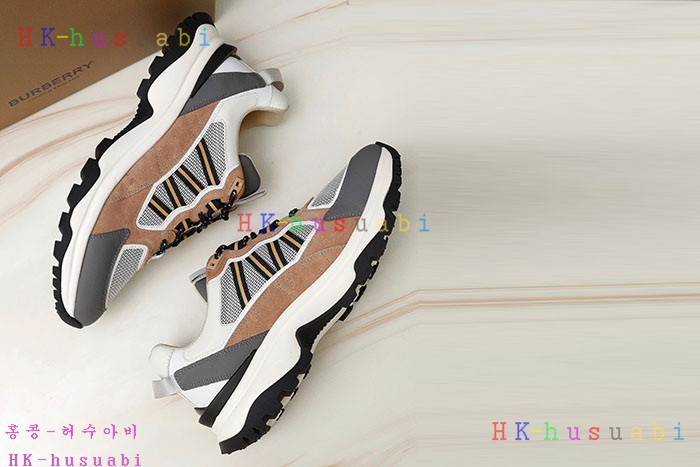 NEW 버버리 스니커즈 신상 BB 665223