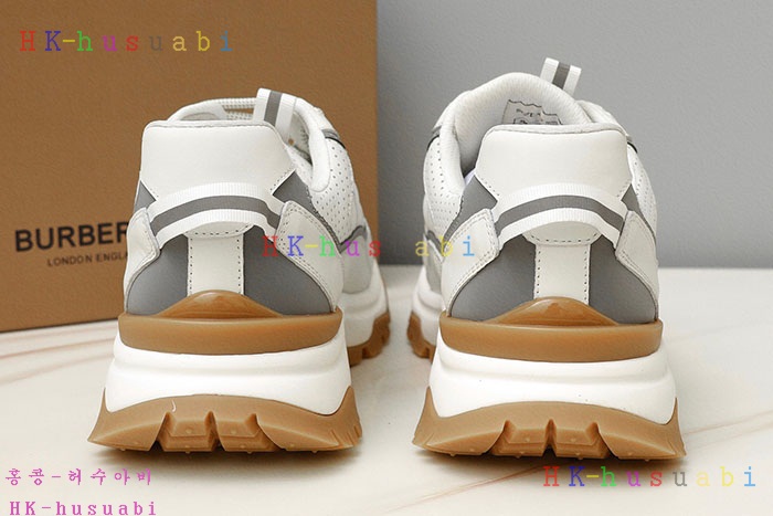 NEW 버버리 스니커즈 신상 BB 665223