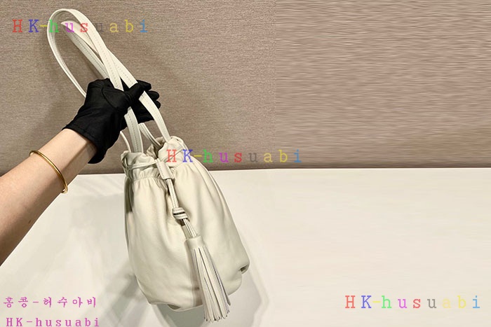 ★미러급★프라다 나파 가죽 토트백 1BG541
