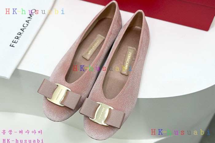 NEW 페라가모 플랫슈즈 신상 F 955704