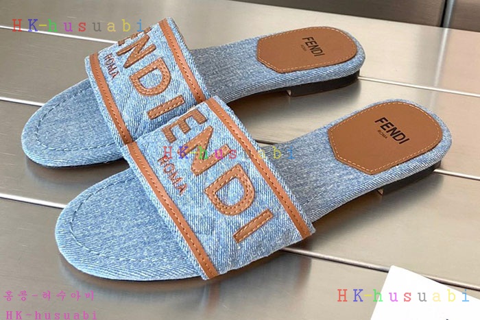 NEW 펜디 샌들 신상 FD 6855019