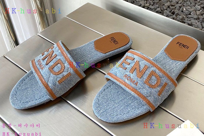 NEW 펜디 샌들 신상 FD 6855019