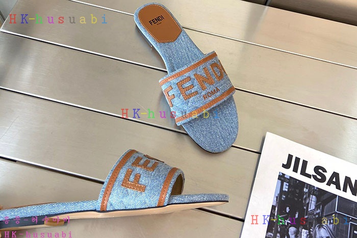 NEW 펜디 샌들 신상 FD 6855019