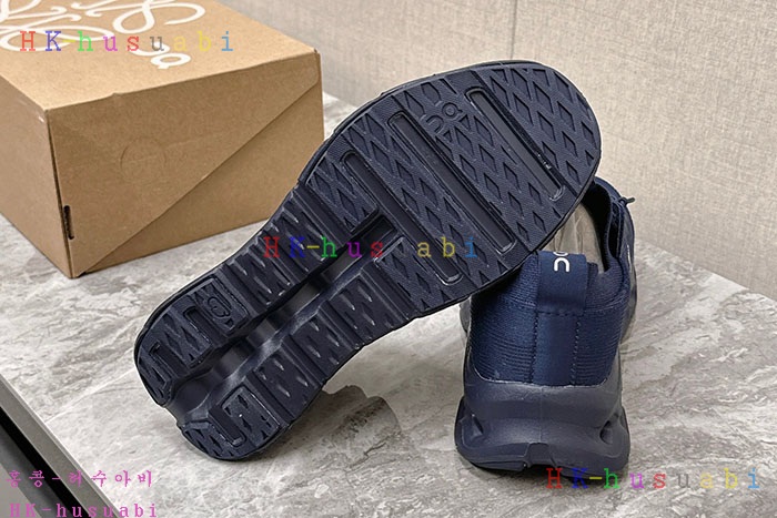 NEW 로에베 스니커즈 신상 L 504004