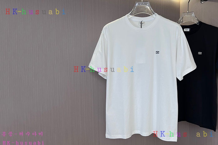 NEW 셀린느 반팔티 신상 C 668043