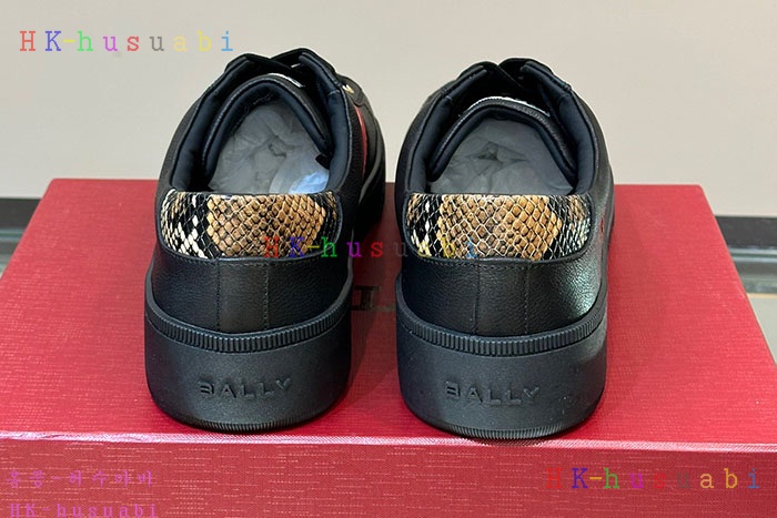 NEW 페라가모 스니커즈 신상 F 770501