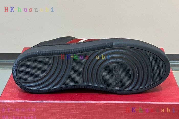 NEW 페라가모 스니커즈 신상 F 770501