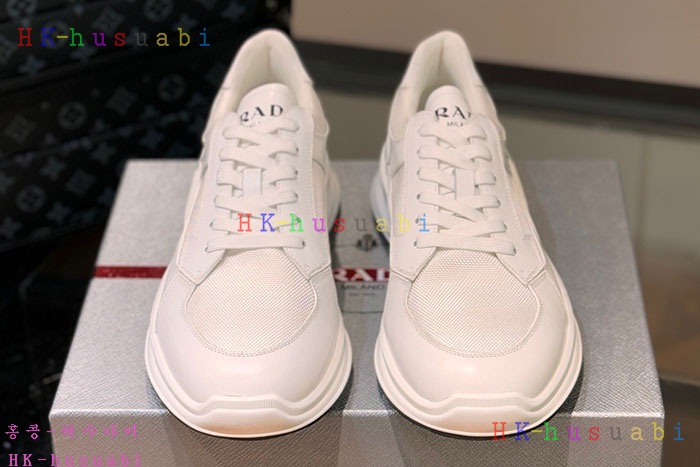 NEW 프라다 스니커즈 신상 P 558001