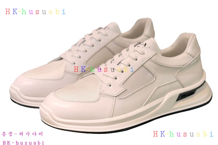 NEW 프라다 스니커즈 신상 P 558001