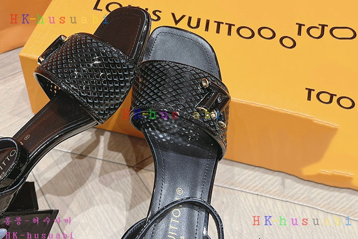 NEW 루이비통 샌들  신상 LV 788701