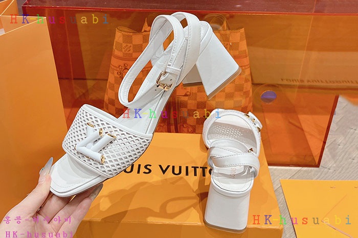 NEW 루이비통 샌들  신상 LV 788707
