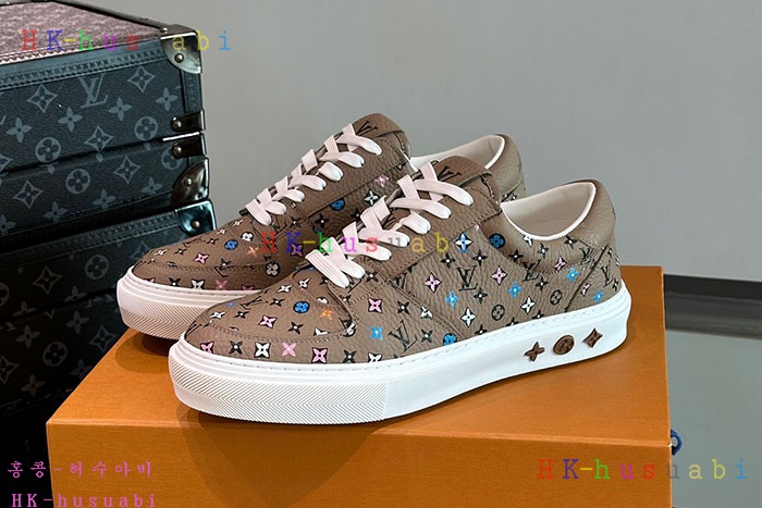 NEW 루이비통 스니커즈  신상 LV 7102113