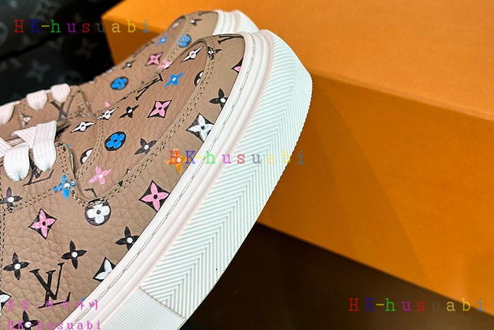 NEW 루이비통 스니커즈  신상 LV 7102113