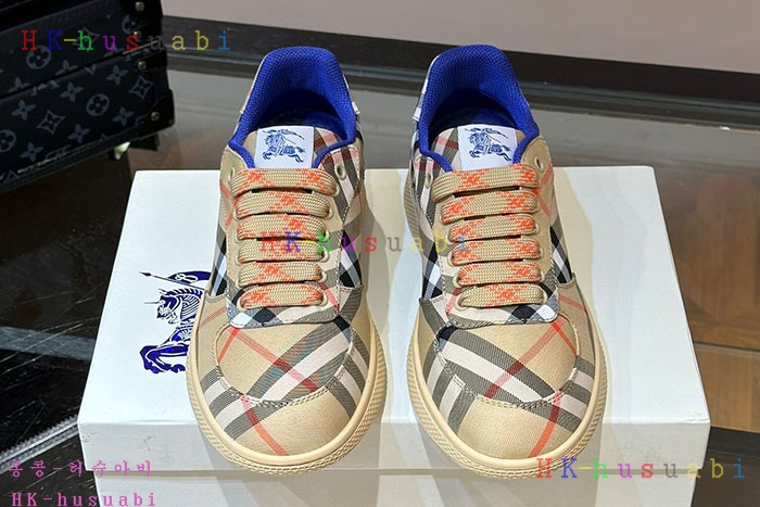 NEW 버버리 스니커즈 신상 BB 977705