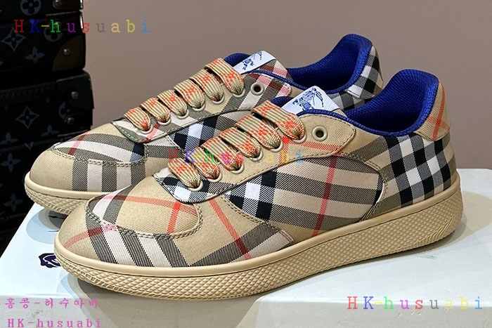 NEW 버버리 스니커즈 신상 BB 977705