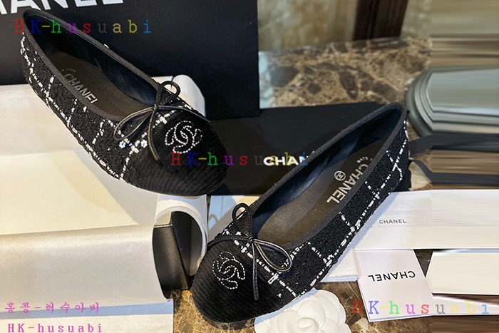 NEW 샤넬 플랫슈즈 신상 C 1555602
