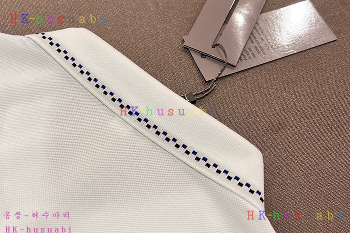 NEW 디올 반팔티 신상 DR 114402