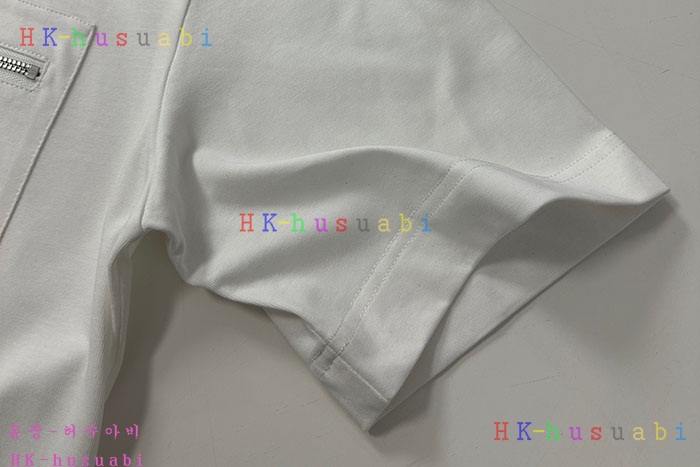 NEW 펜디 반팔티 신상 F 885501