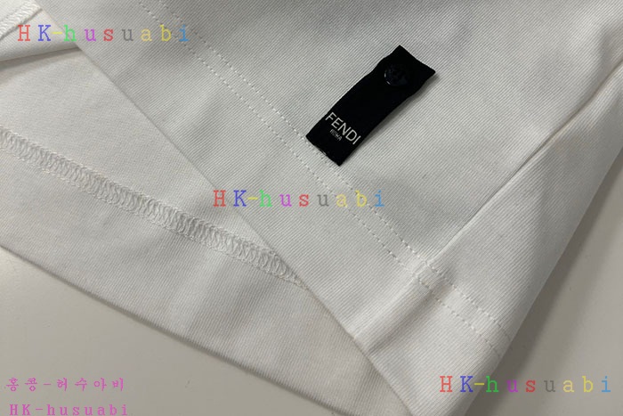 NEW 펜디 반팔티 신상 F 885501