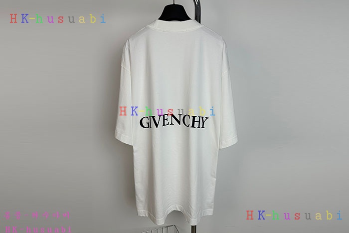 NEW 지방시 반팔티 신상 GV 788017