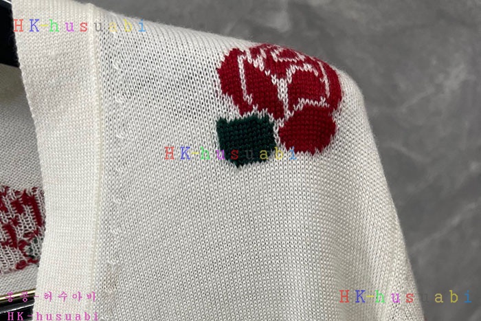 NEW 톰브라운 가디건 신상 TB 699409