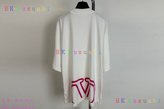 NEW 발렌티노 반팔티 신상 V 558920