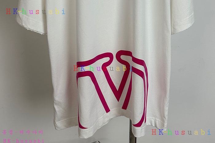 NEW 발렌티노 반팔티 신상 V 558920