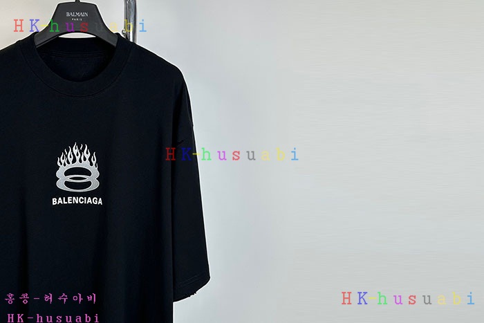 NEW 발렌시아가 반팔티 신상 B 7199033