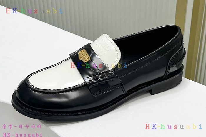 NEW 미우미우 로퍼 신상 M 8557042