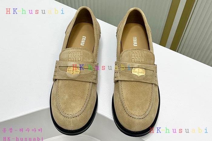 NEW 미우미우 로퍼 신상 M 8557047
