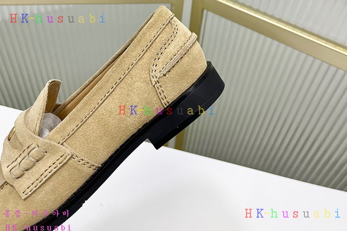 NEW 미우미우 로퍼 신상 M 8557047