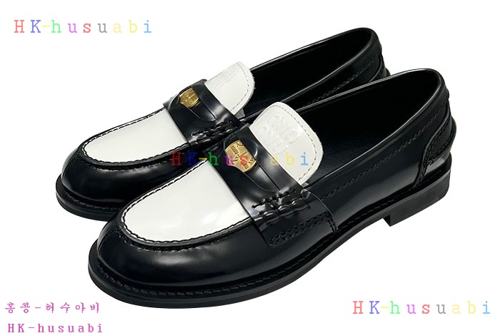 NEW 미우미우 로퍼 신상 M 8557042