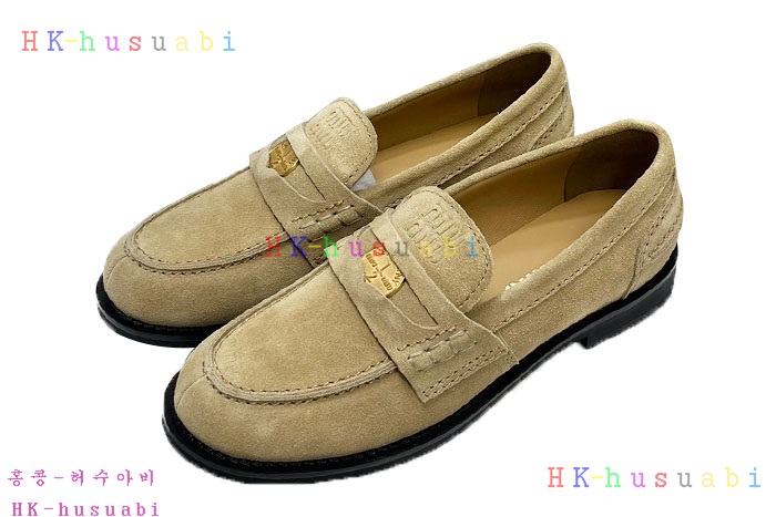 NEW 미우미우 로퍼 신상 M 8557047