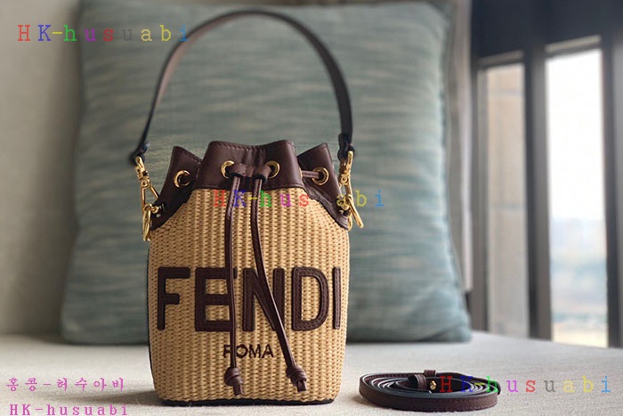 ★미러급★펜디 몬트레조 미니백 8BS010