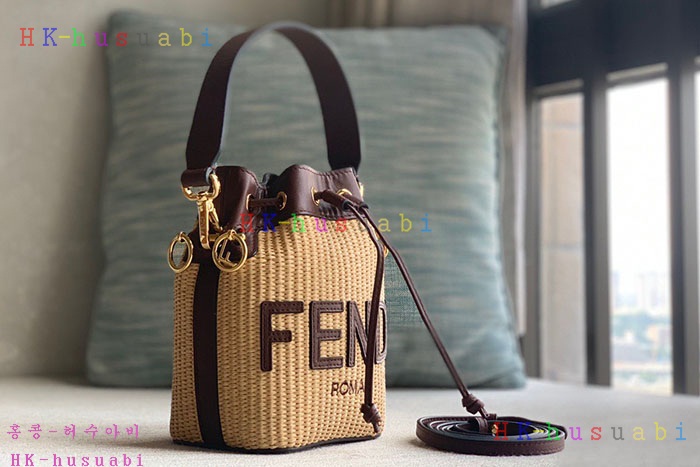 ★미러급★펜디 몬트레조 미니백 8BS010