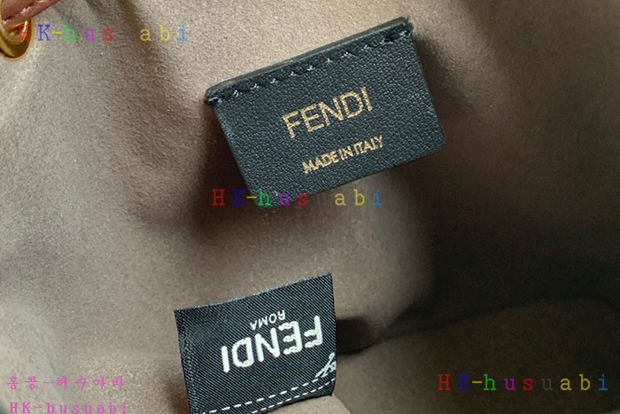 ★미러급★펜디 몬트레조 미니백 8BS010